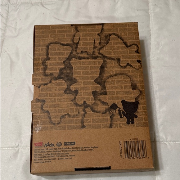 Zuru Plush Monster with Colorful Eyes and weird teeth - Picture 4 of 7